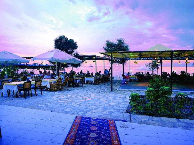 Ozlem Garden Hotel Side Exterior photo
